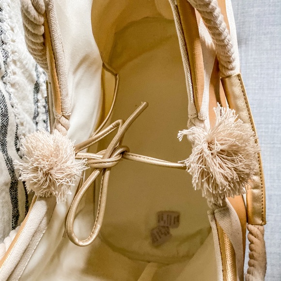 Spartina 449 Beach Tote, Mermaid Off Duty - Picture 3 of 3